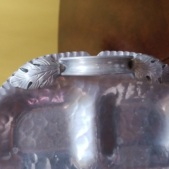 TRADE CONTINENTAL STAMPED 537 DIVIDED TRAY W FLORAL MOTIF ALUMINUM - Picture 4 of 7